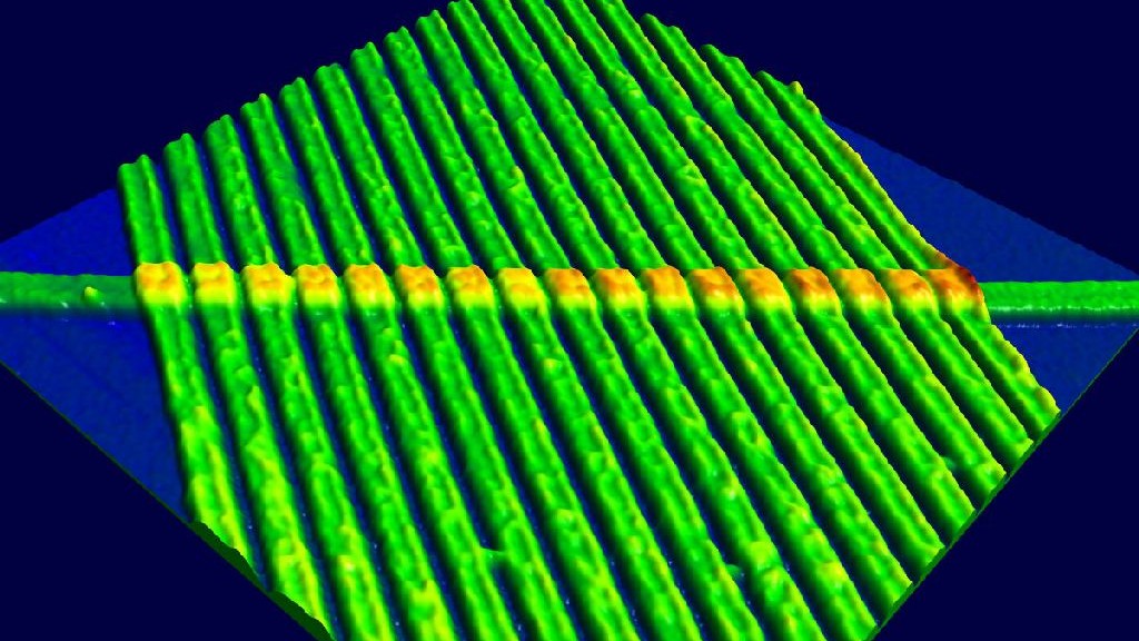 wpid-11593_memristor.jpg
