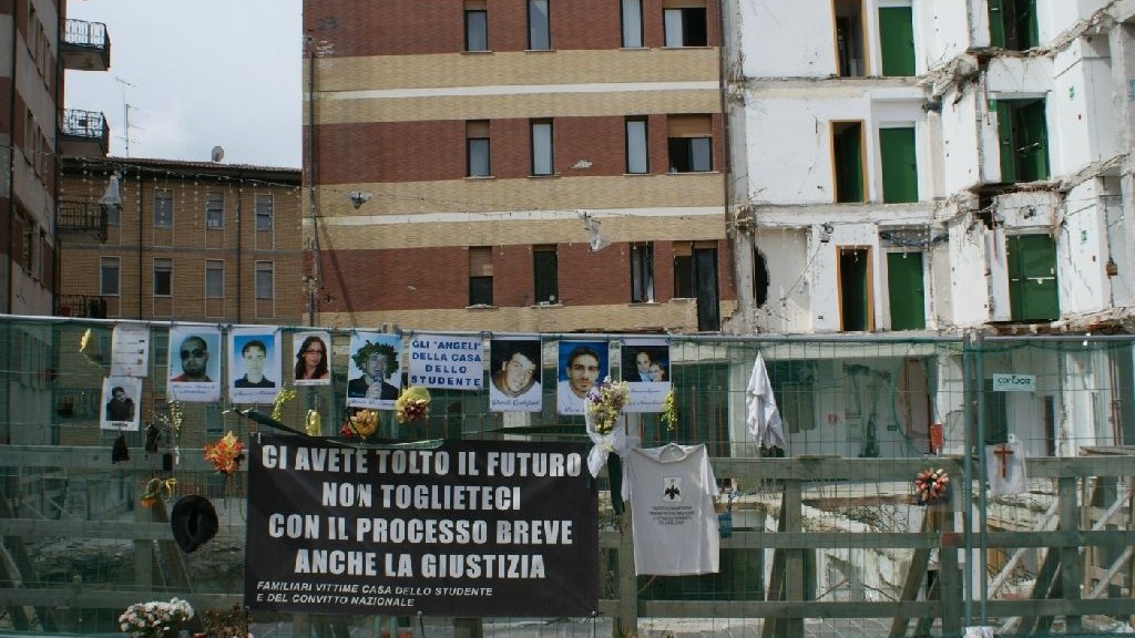 wpid-15478_aquilasentenzacasastudente.jpg