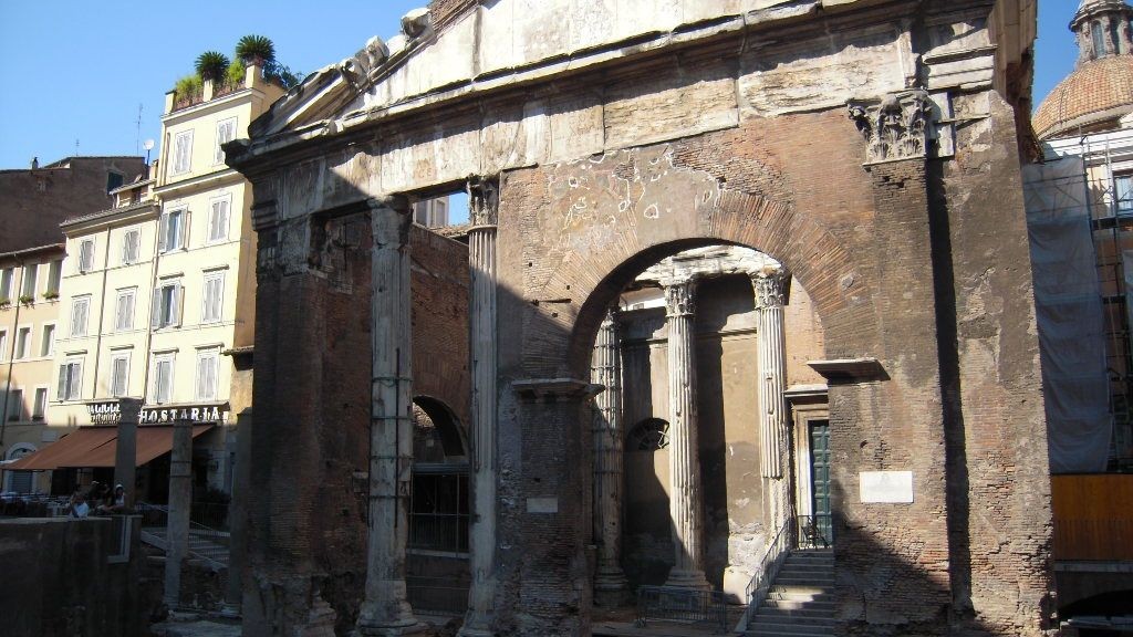 wpid-21189_portico.jpg