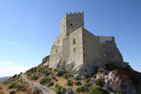 wpid-23786_PalmadiMontechiaroCastello.jpg
