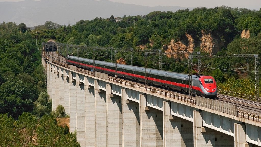 wpid-24524_FRECCIAROSSA.jpg
