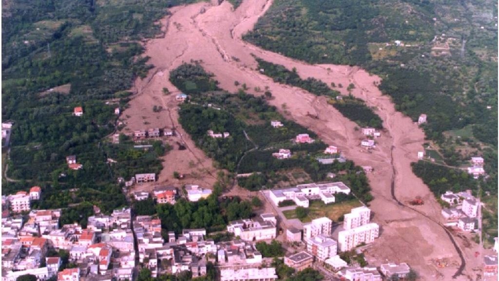 wpid-25897_sarnoalluvione.jpg