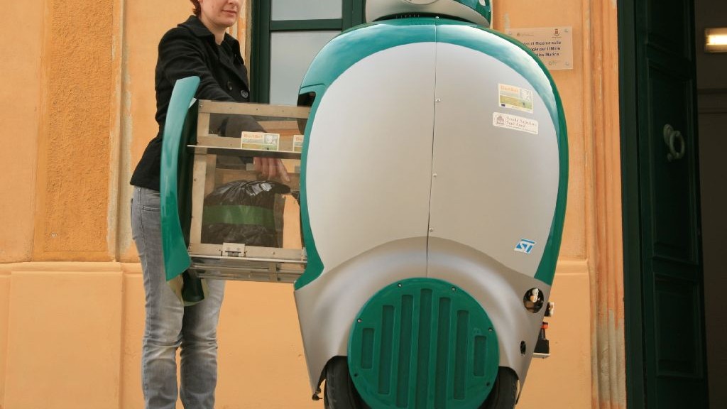 wpid-6040_dustbot.jpg