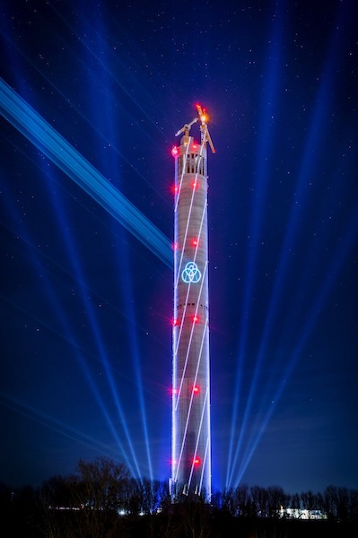 test tower illuminated (c) thyssenkrupp (Medium)