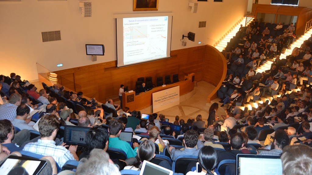 International Conference on Plasma Surface Interactions (Roma, 30 maggio - 3 giugno 2016)