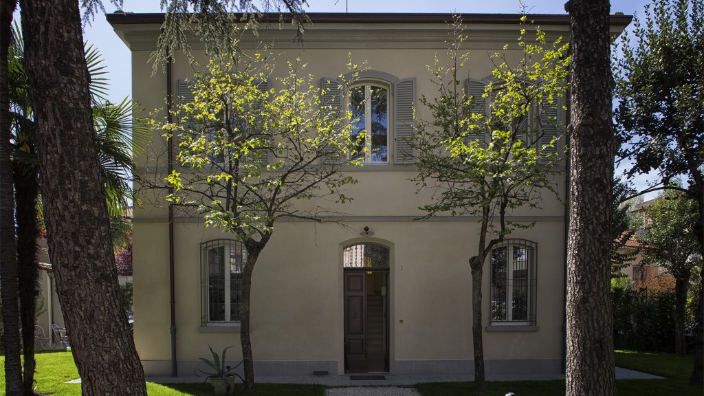 La facciata di Villa Cecchi a Rimini dopo l'intervento