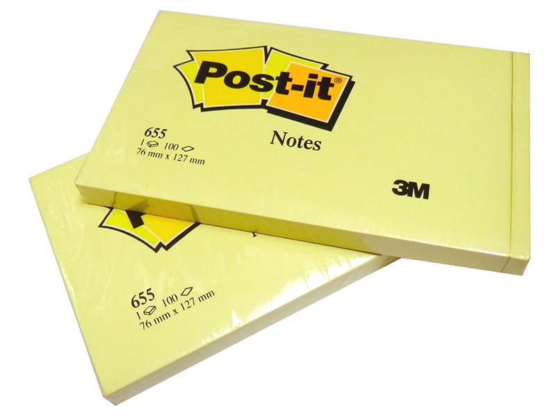 I blocchetti con fogli adesivi rimovibili Post-It