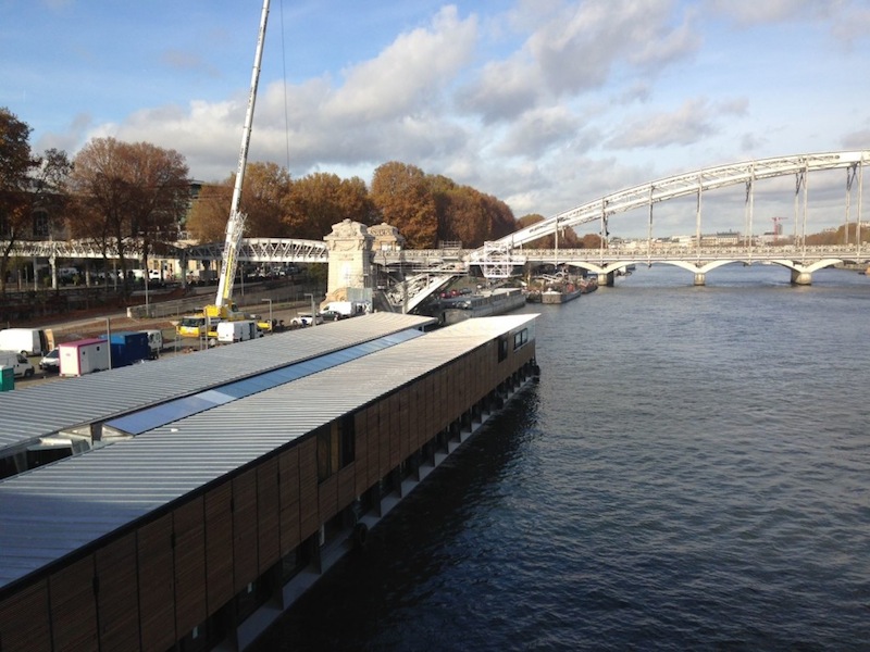01_off-paris-seine-esterno