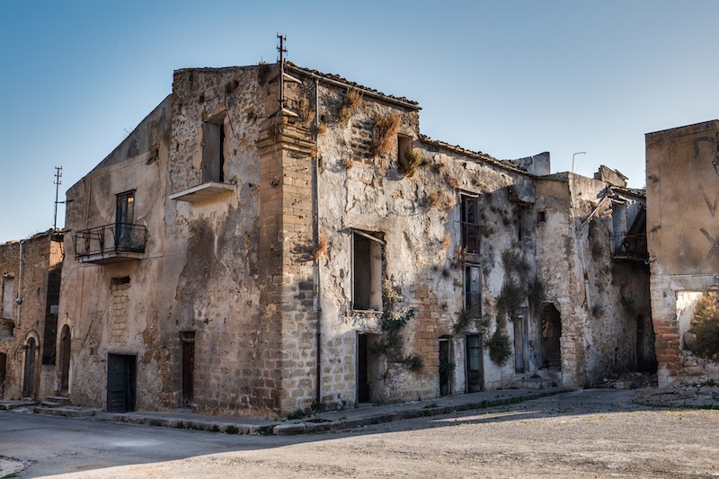 Poggioreale, oggi cittadina fantasma, tra le più colpite del terremoto che colpì la Sicilia nel 1968