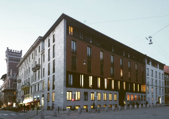 Casa Caccia Dominioni a Piazza Sant'Ambrogio a Milano - foto dell'utente Instagram ©paolociriz