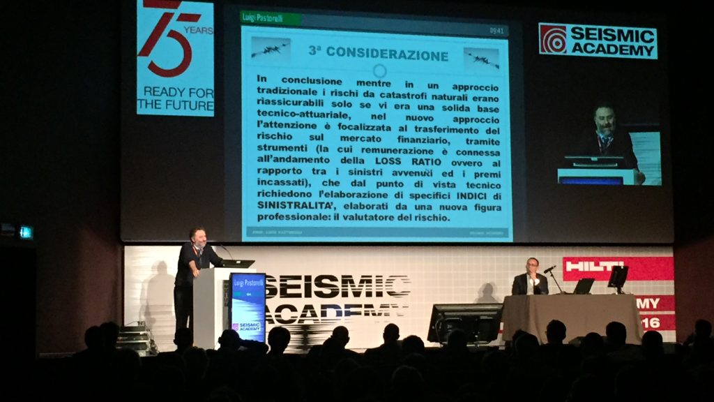 Il Prpf. Luigi Pastorelli durante la Seismic Academy 2016
