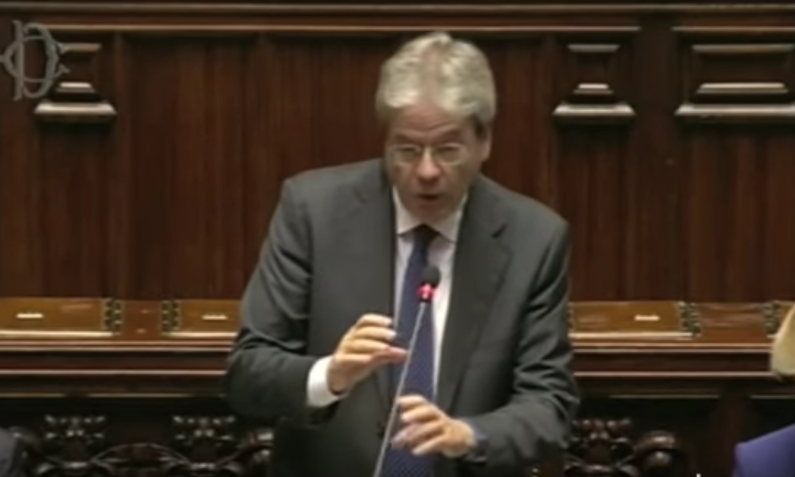 Il nuovo presidente del Consiglio, Paolo Gentiloni, durante il discorso alla Camera