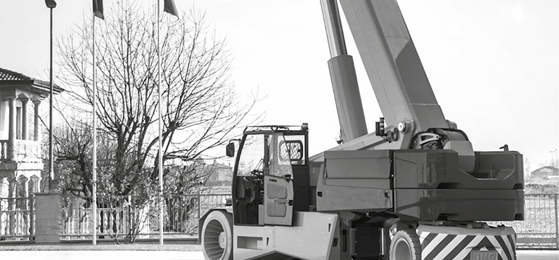 COVER_B_JMG CRANES