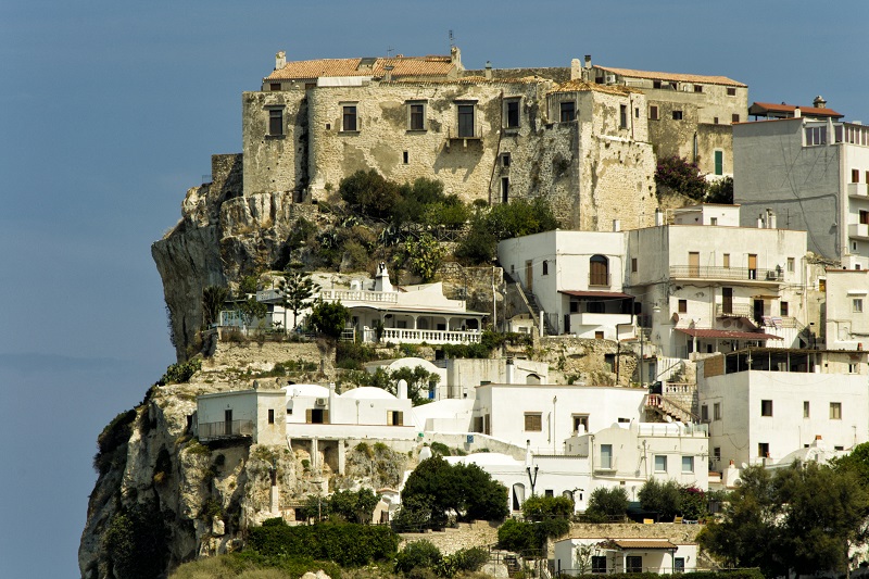 Una veduta di Peschici, piccolo borgo di Puglia
