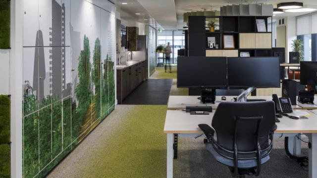 Uffici dello studio Hilson Moran a Manchester con certificazione WELL Gold. Credits https://wellonline.wellcertified.com/project-profiles/hilson-moran-manchester