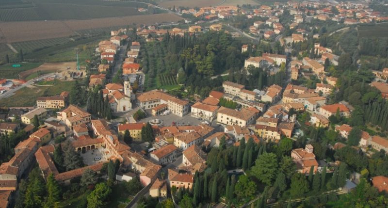 Una vista aerea del Comune di Sona, Copyright Terre del Custoza