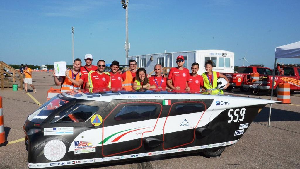 Emilia 4 di UniBo vince il contest tra auto solari progettate dalle università