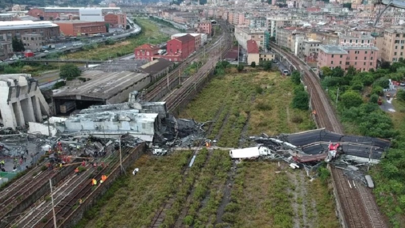 I resti del ponte Morandi nel letto del torrente Polcevera (fonte Mit)