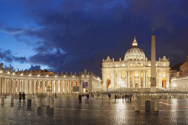 La Basilica di San Pietro a Roma Photo by Franz Walter/imageBROKER/REX/