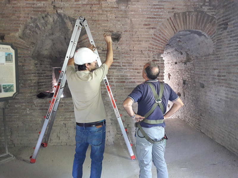 Tecnici al lavoro (fonte www.enea.it)