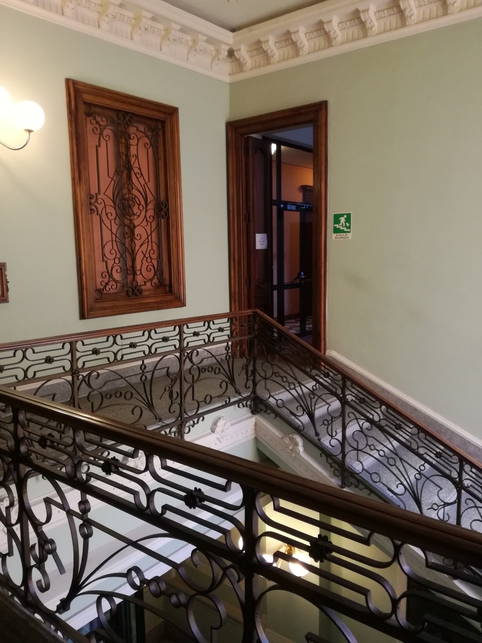 Figura 4. Esempio di via di fuga verticale che non è possibile adeguare